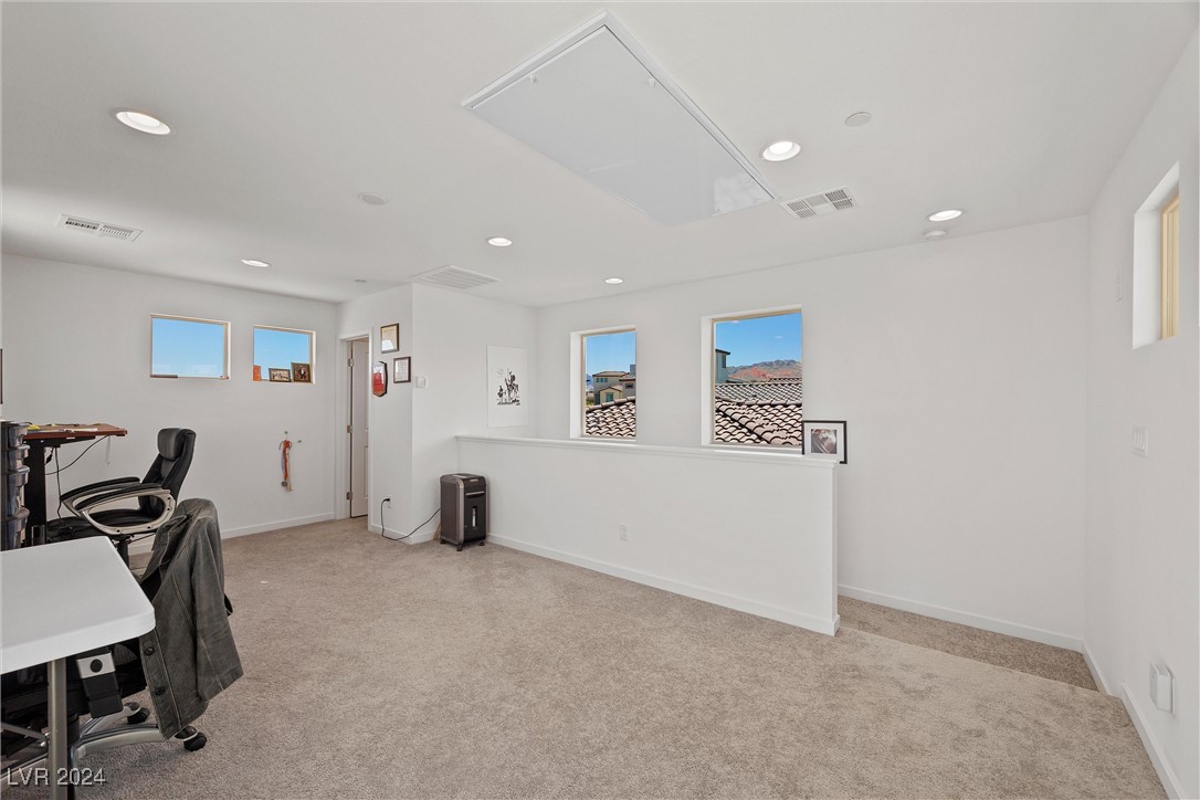 11825 Pelican Butte Avenue