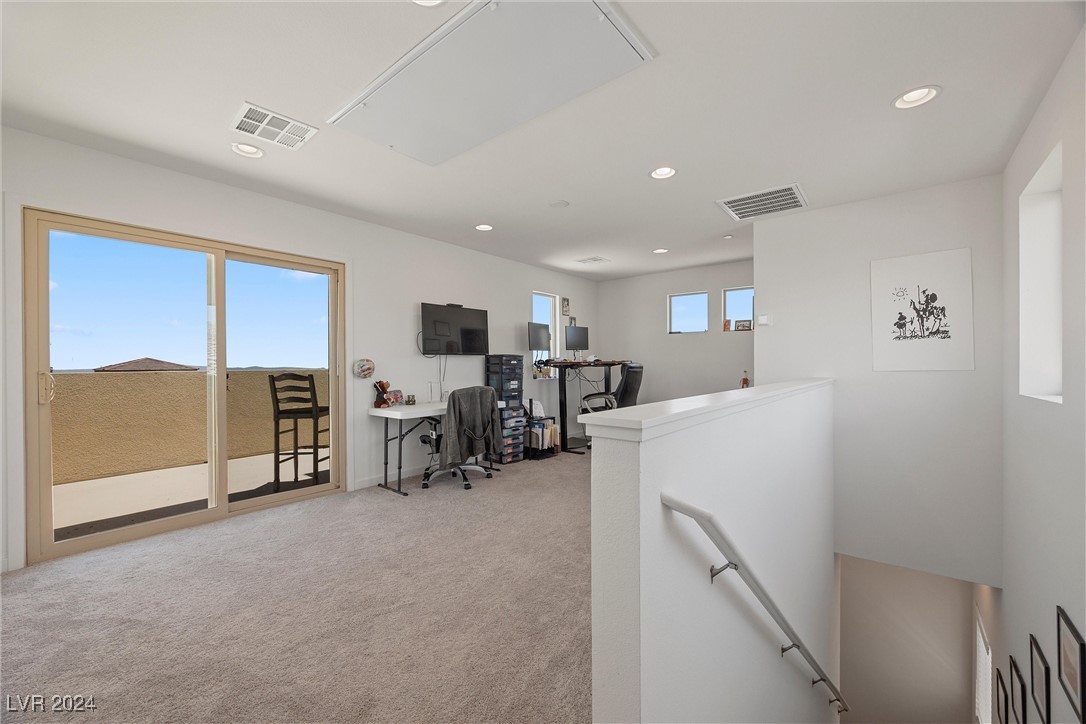 11825 Pelican Butte Avenue
