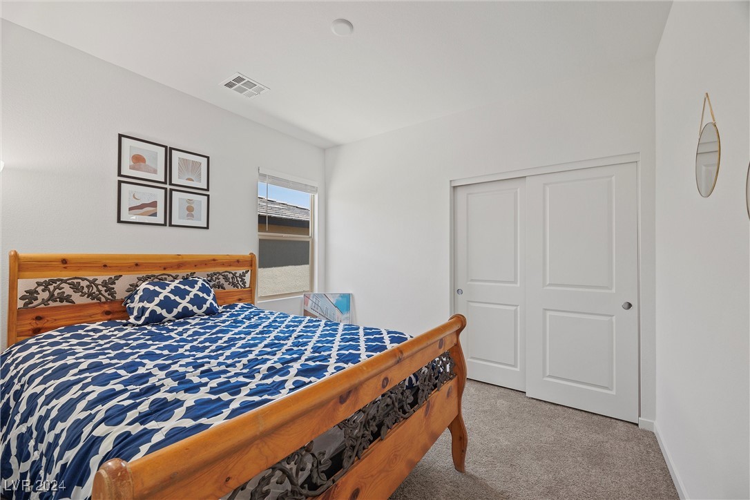 11825 Pelican Butte Avenue