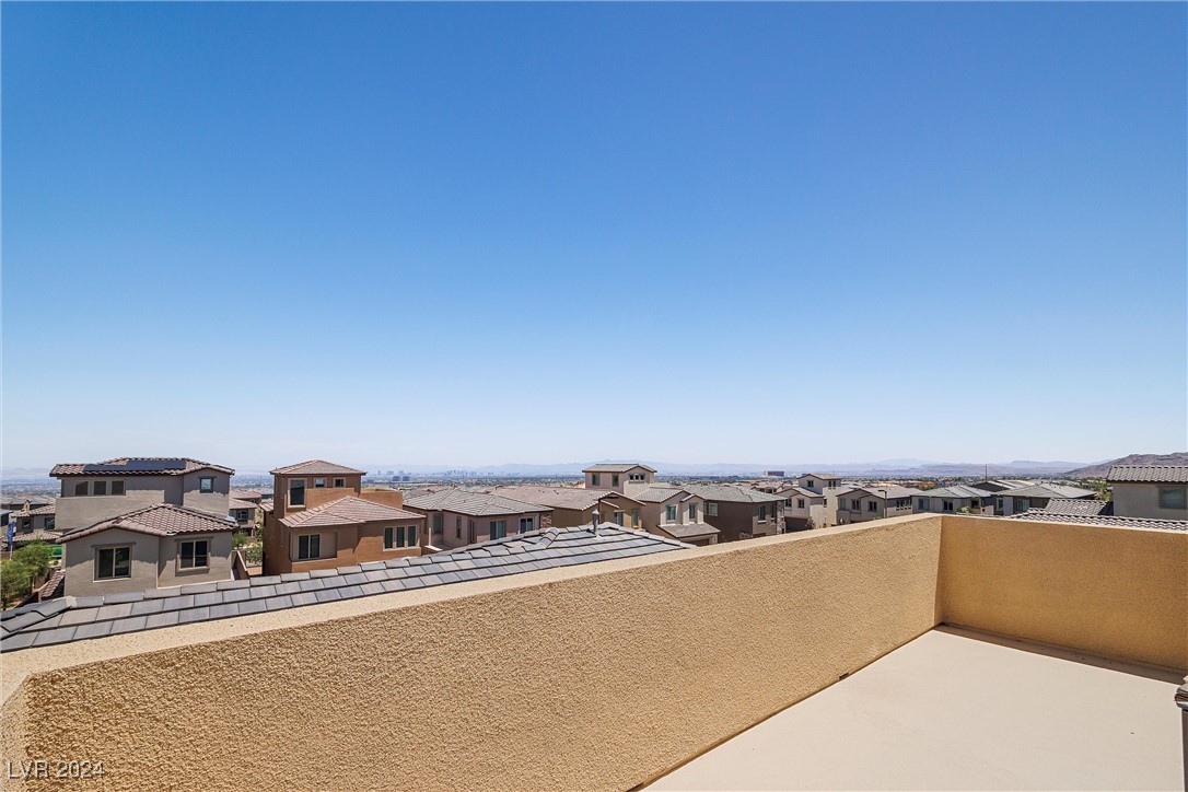 11825 Pelican Butte Avenue