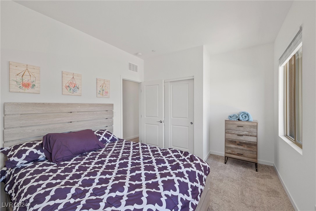 11825 Pelican Butte Avenue