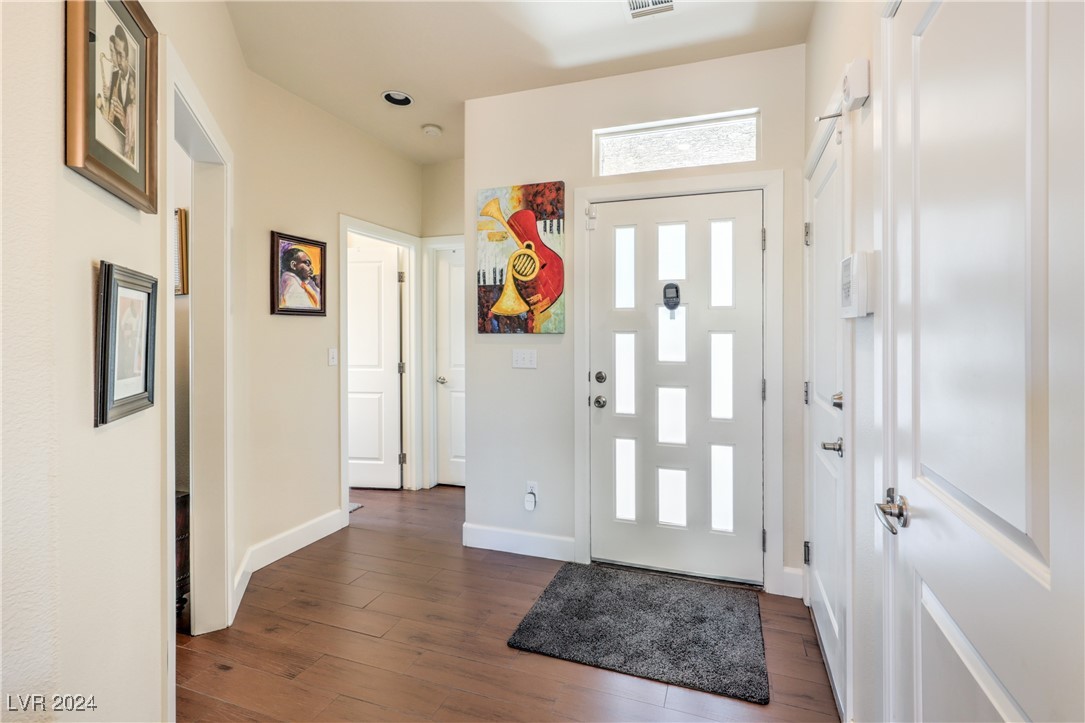 10504 Jeremy Pointe Avenue