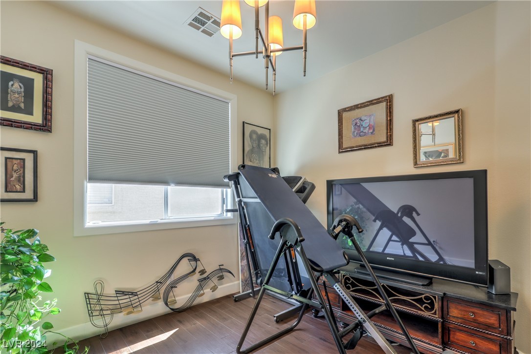 10504 Jeremy Pointe Avenue