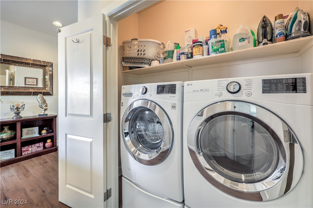 10504 Jeremy Pointe Avenue