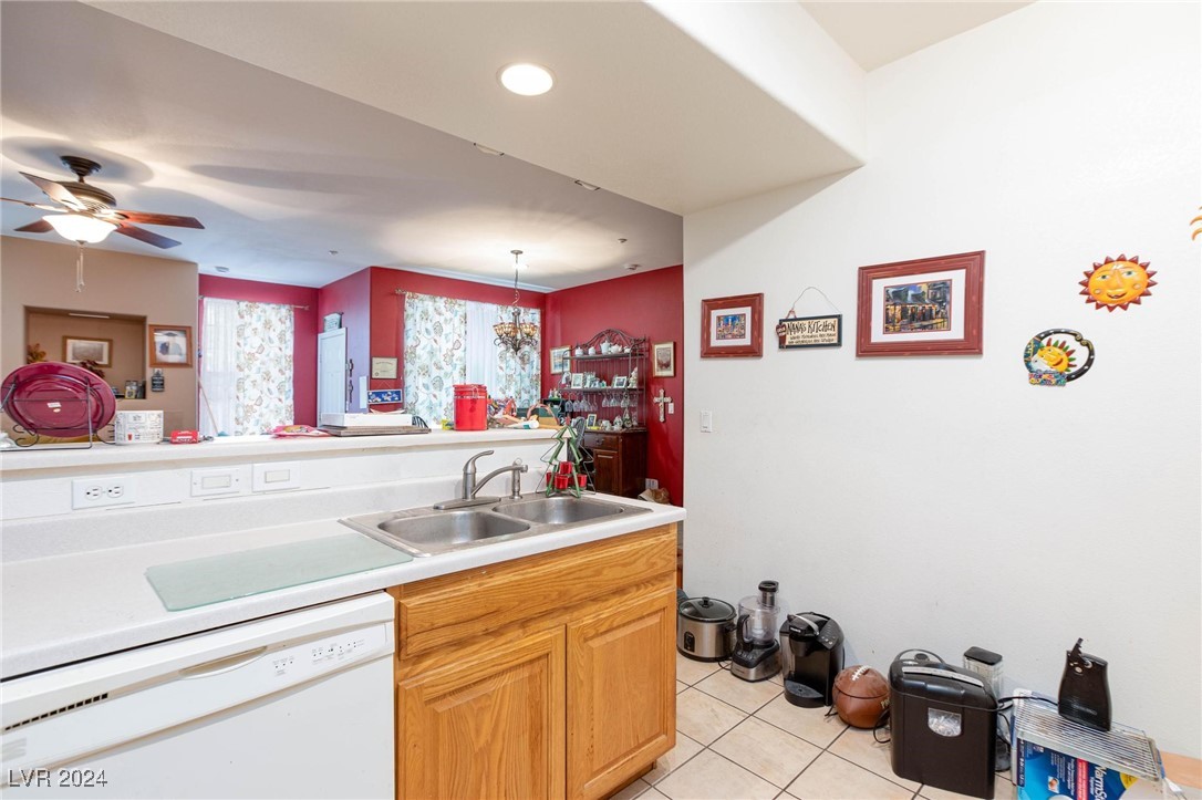 5855 Valley Drive 1028