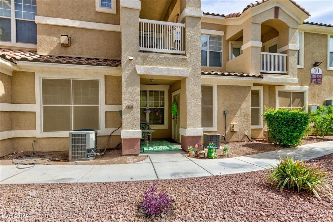 5855 Valley Drive 1028