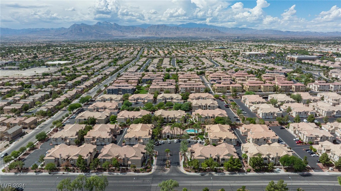 5855 Valley Drive 1028