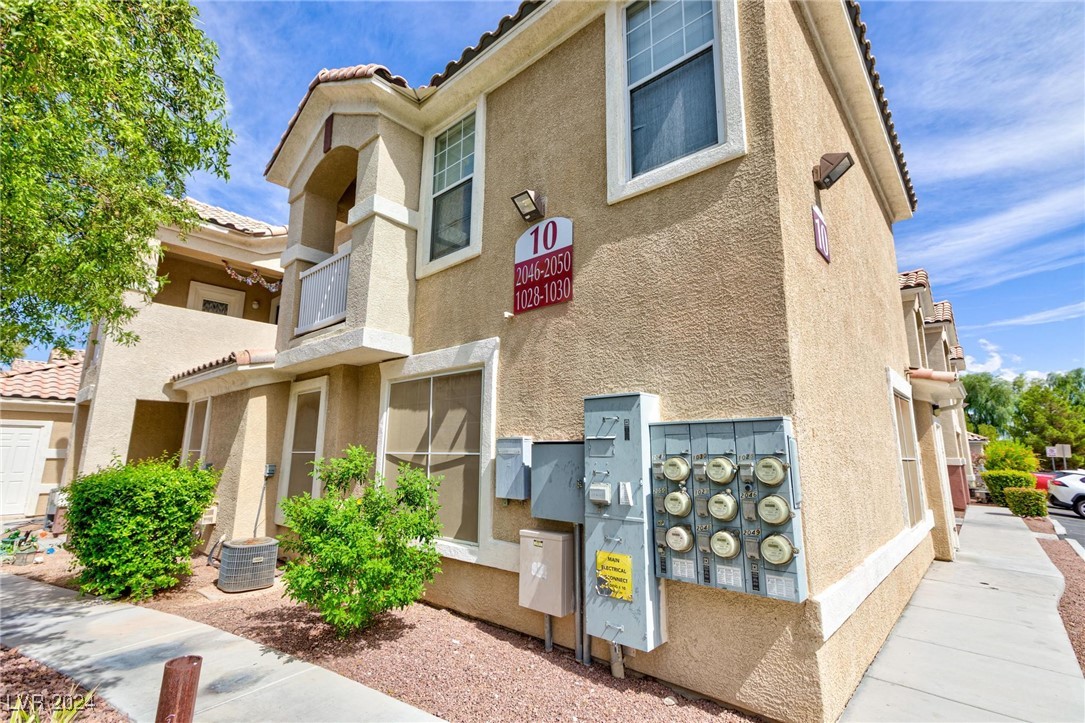 5855 Valley Drive 1028