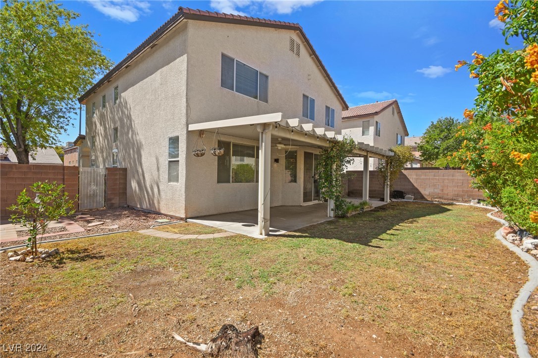 9948 Canyon Peak Drive