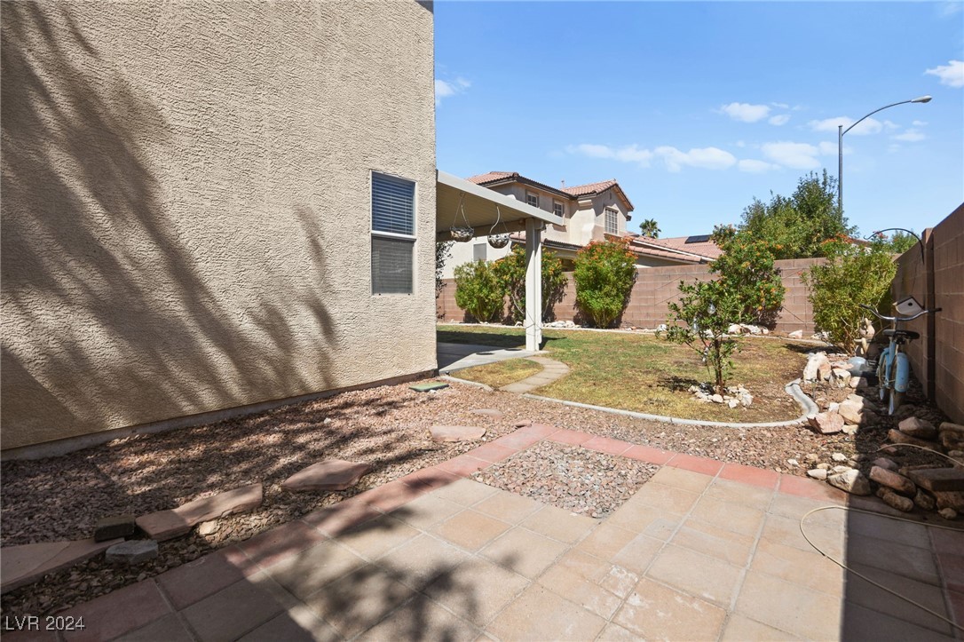 9948 Canyon Peak Drive