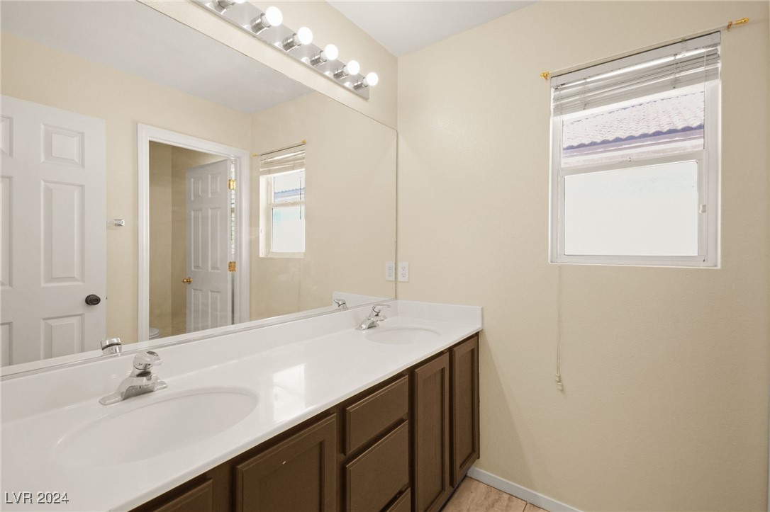 9948 Canyon Peak Drive