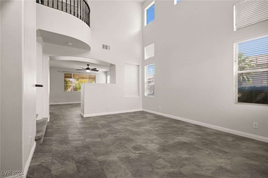 9948 Canyon Peak Drive