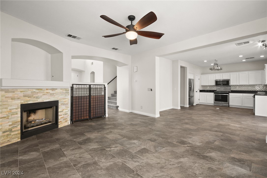 9948 Canyon Peak Drive