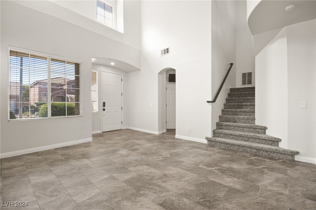 9948 Canyon Peak Drive