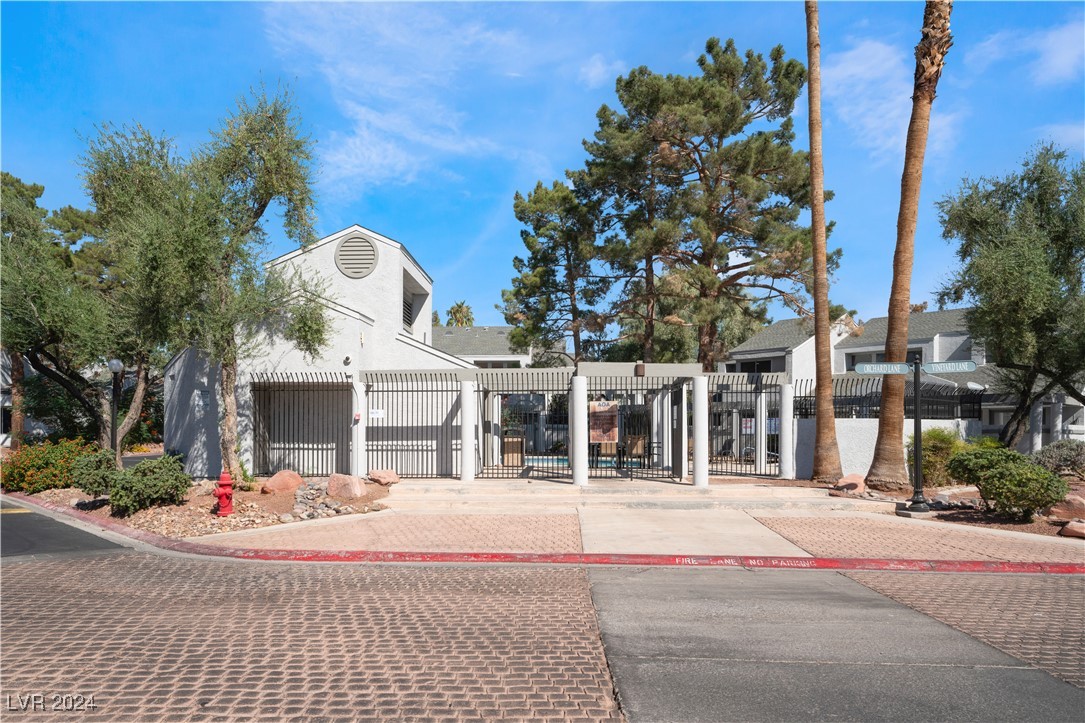 5595 Orchard Lane 0