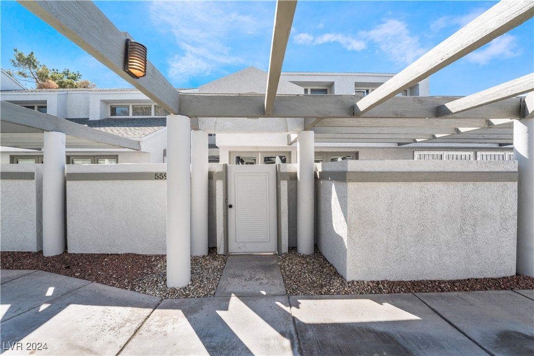 5595 Orchard Lane 0