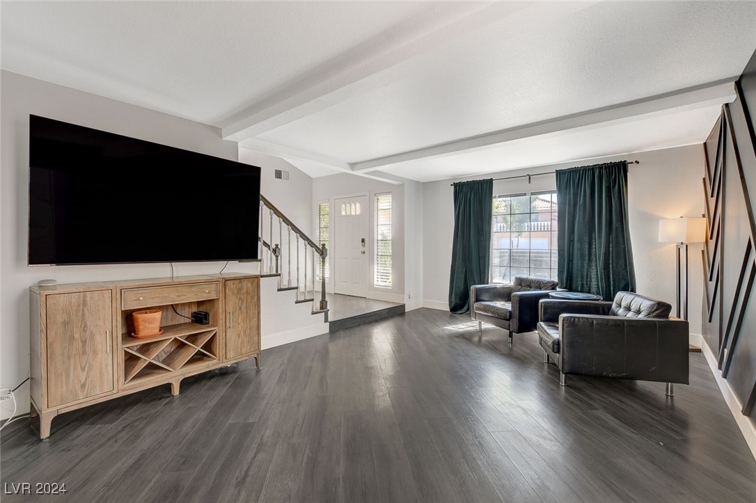 9004 Moss Creek Circle
