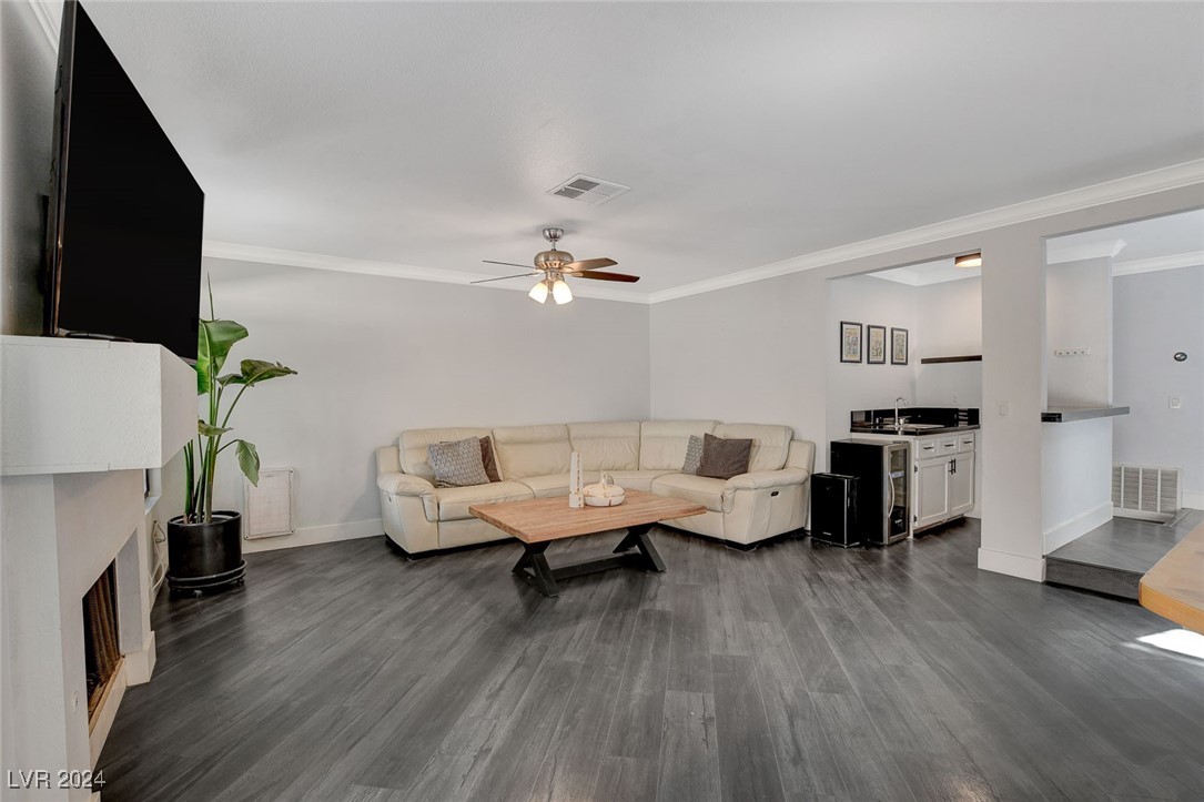 9004 Moss Creek Circle