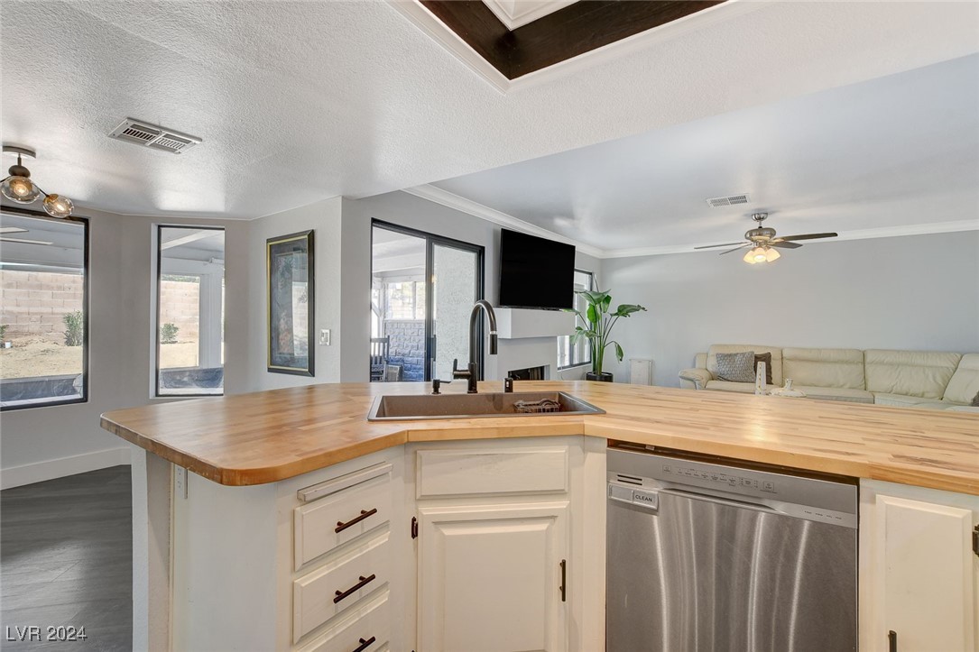 9004 Moss Creek Circle