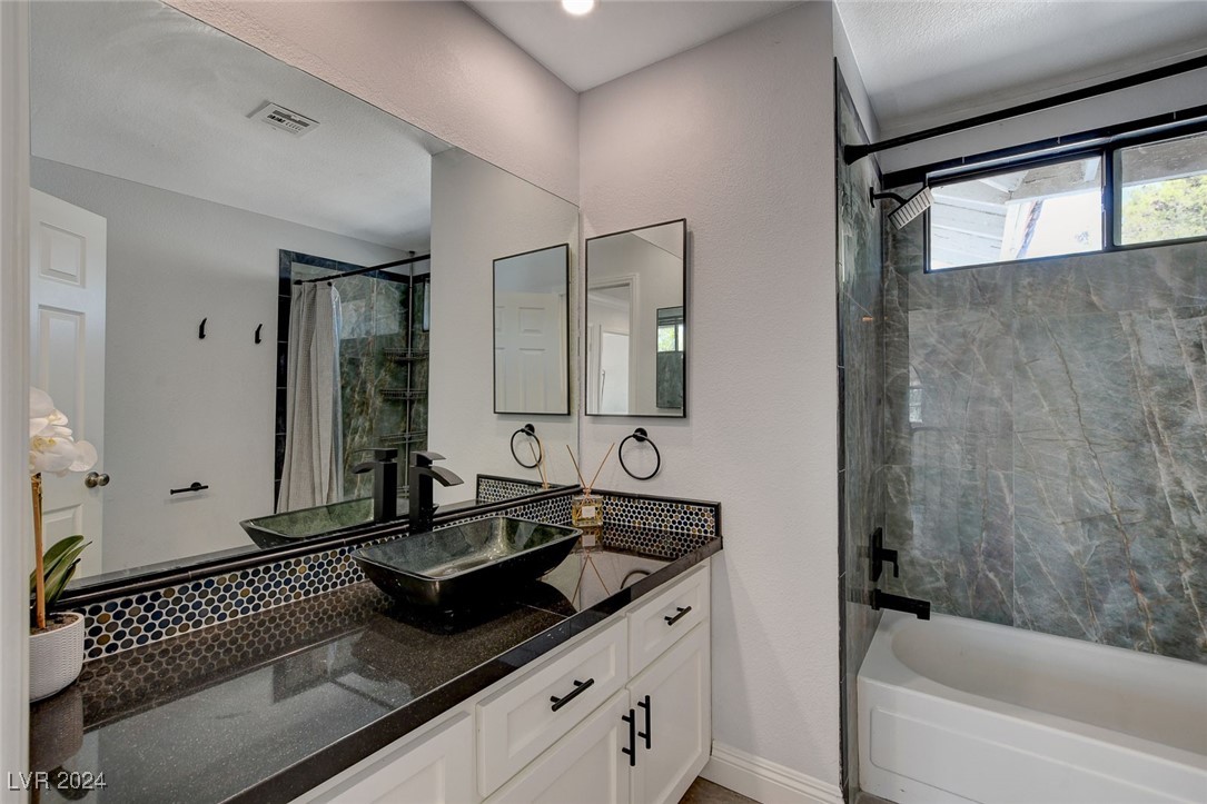 9004 Moss Creek Circle