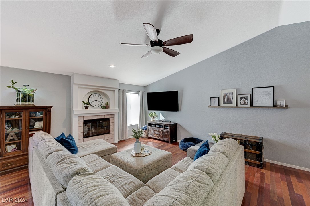 5113 Villa Granada Way