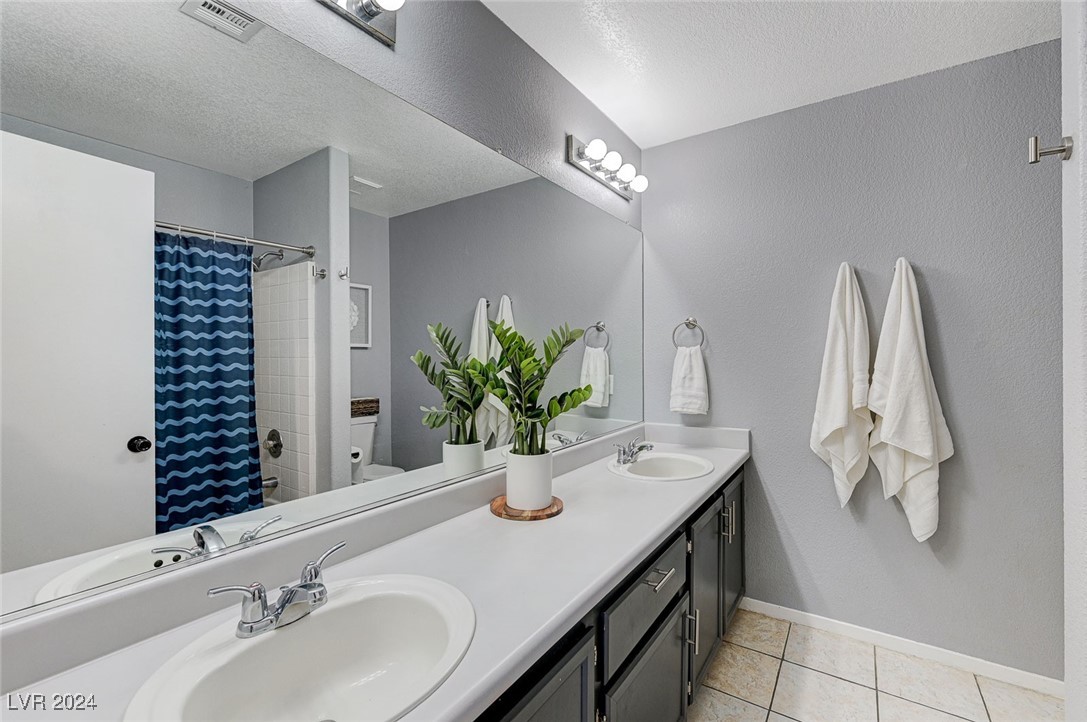 5113 Villa Granada Way