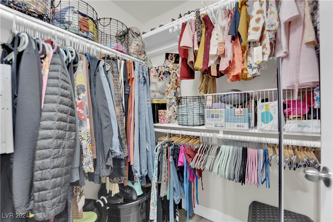 7885 West Flamingo Road 2004