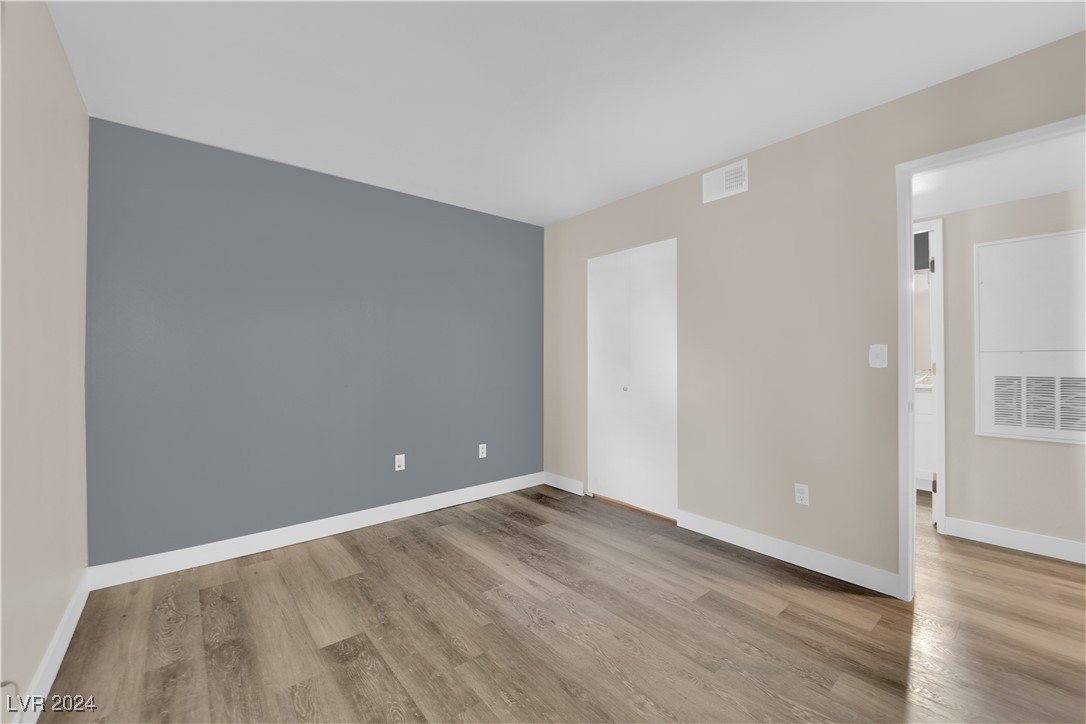 7885 West Flamingo Road 2004