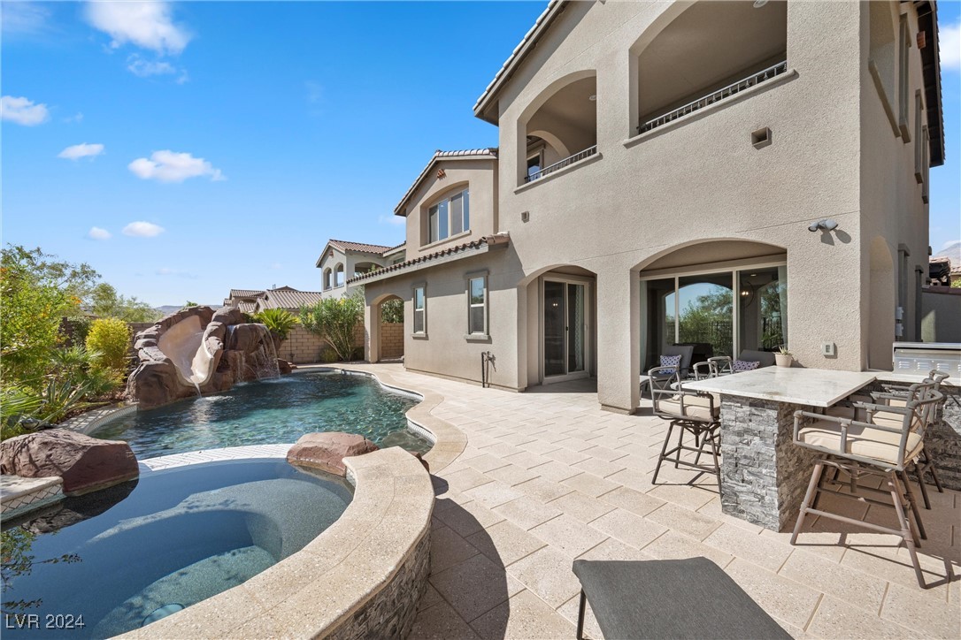 324 Molinetto Street