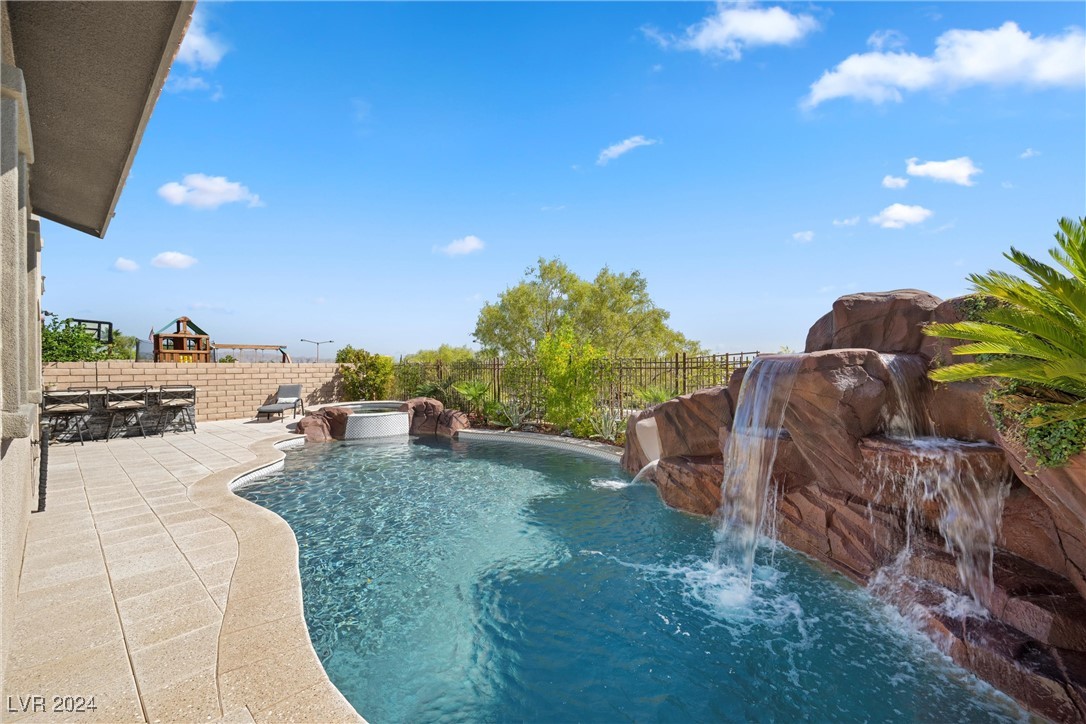 324 Molinetto Street