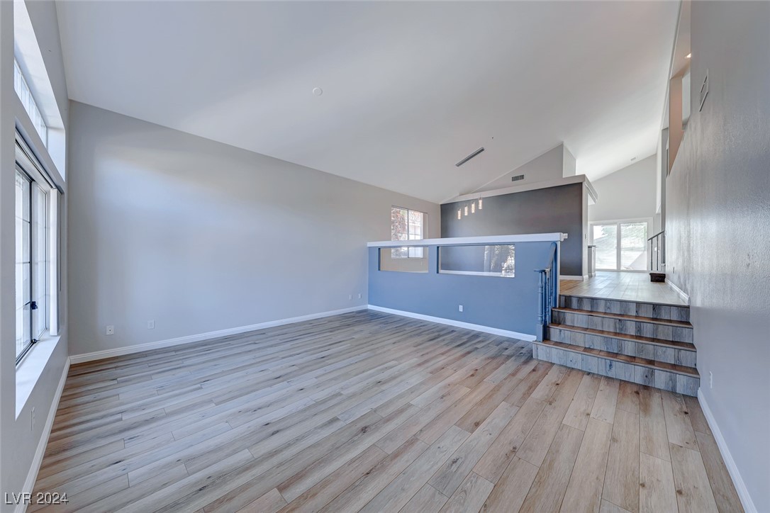 2725 Aspen Wood Avenue