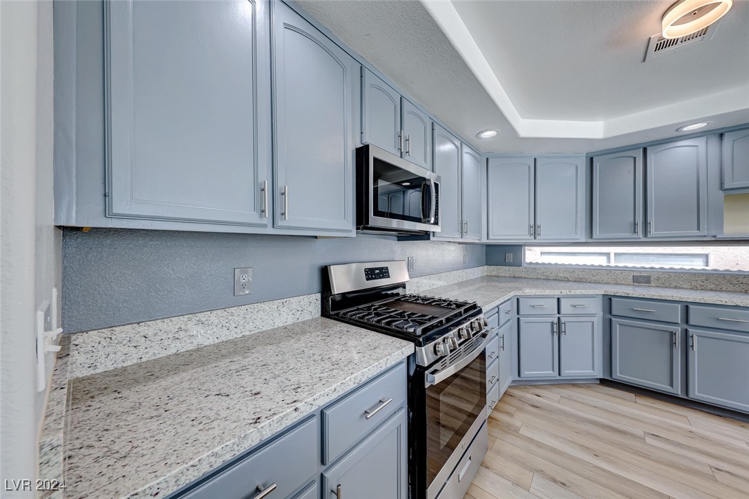 2725 Aspen Wood Avenue