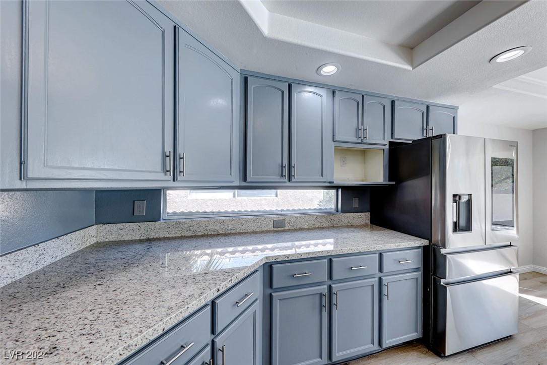 2725 Aspen Wood Avenue