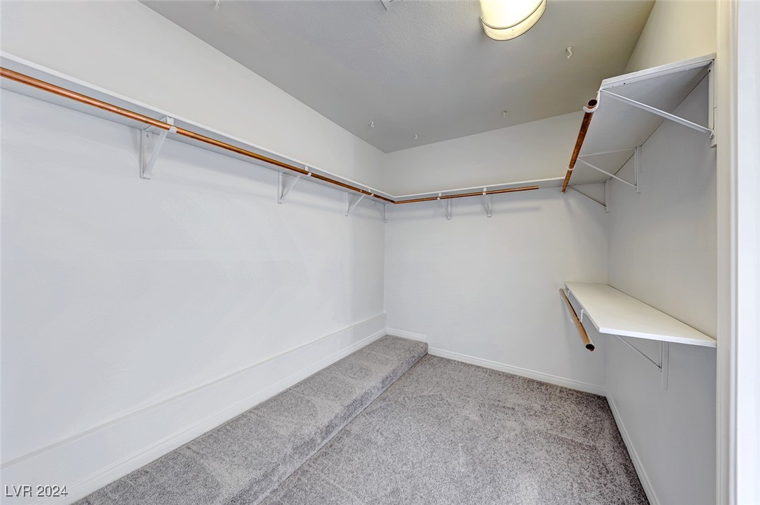 2725 Aspen Wood Avenue