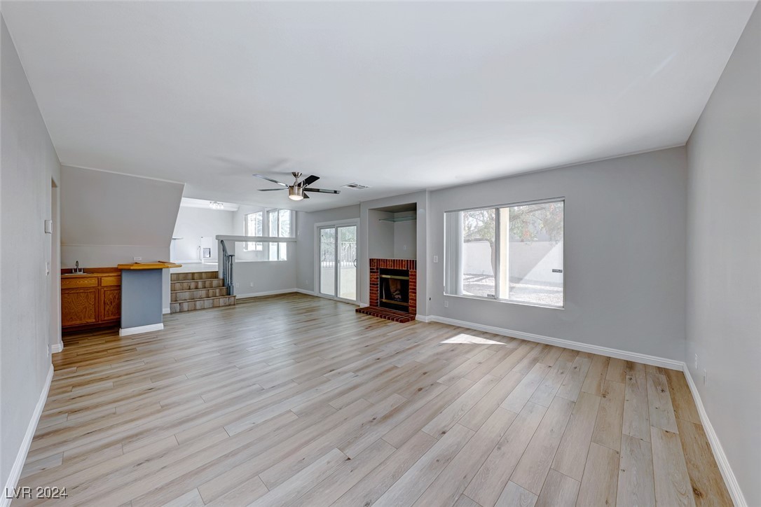 2725 Aspen Wood Avenue