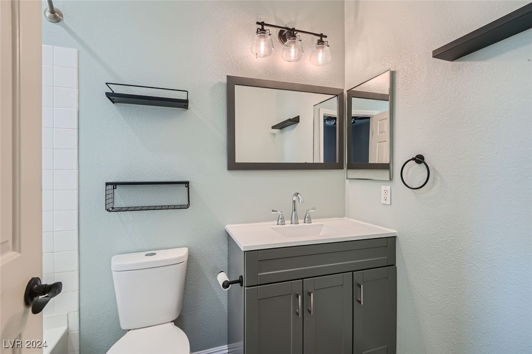 7045 Flowering Willow Street