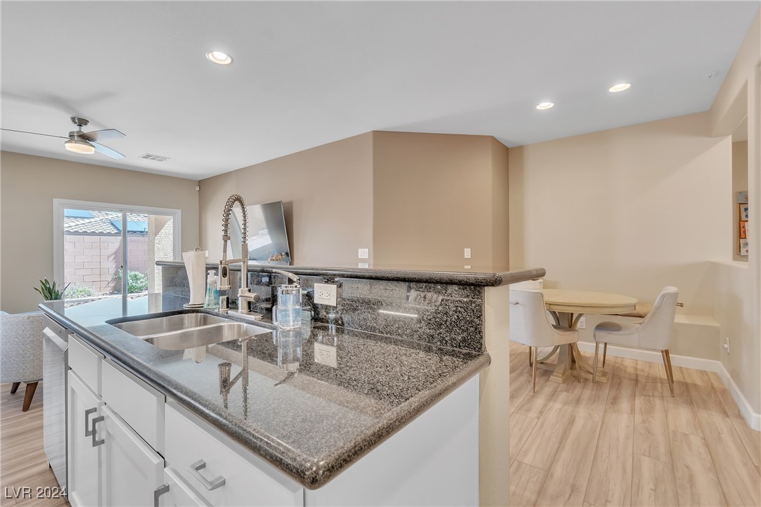 7182 Blowing Breeze Avenue