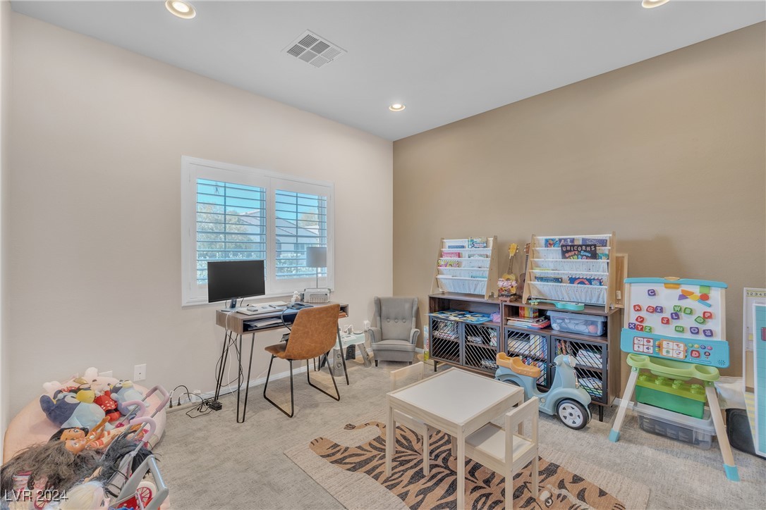 7182 Blowing Breeze Avenue