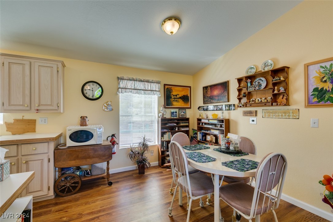 185 South Vegas Street