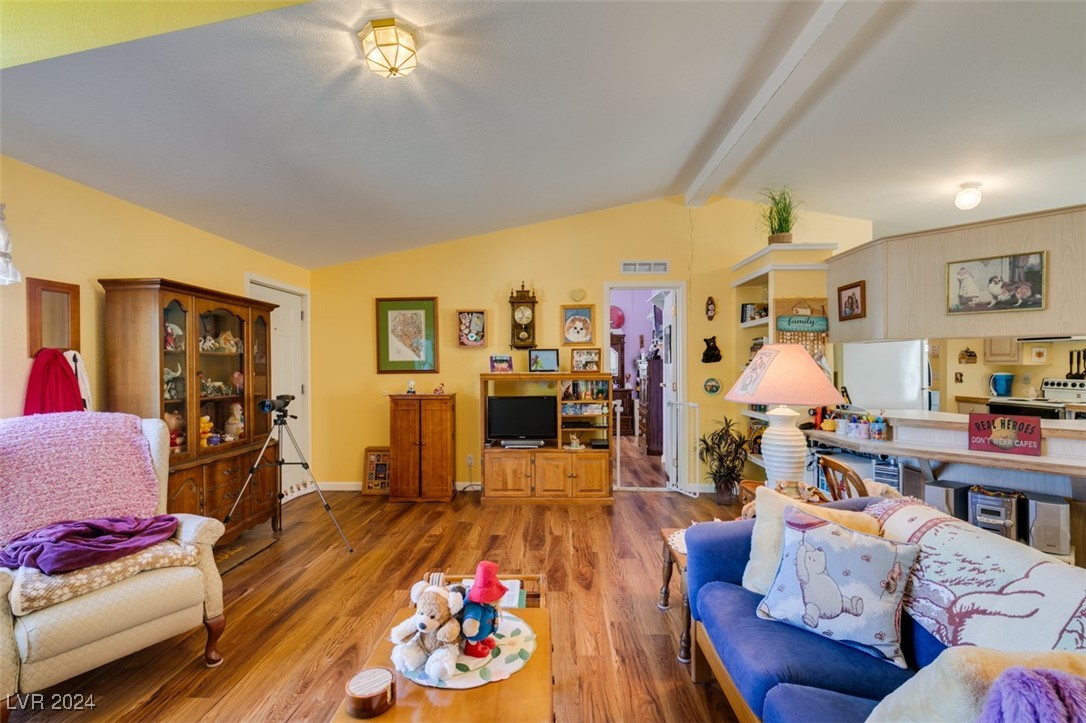 185 South Vegas Street