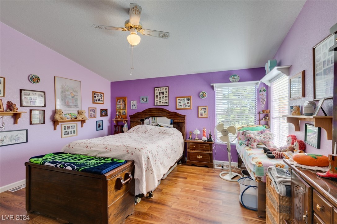 185 South Vegas Street