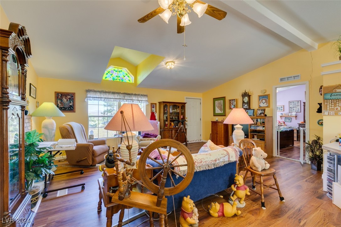 185 South Vegas Street