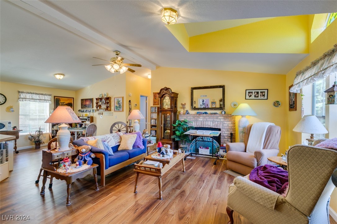 185 South Vegas Street