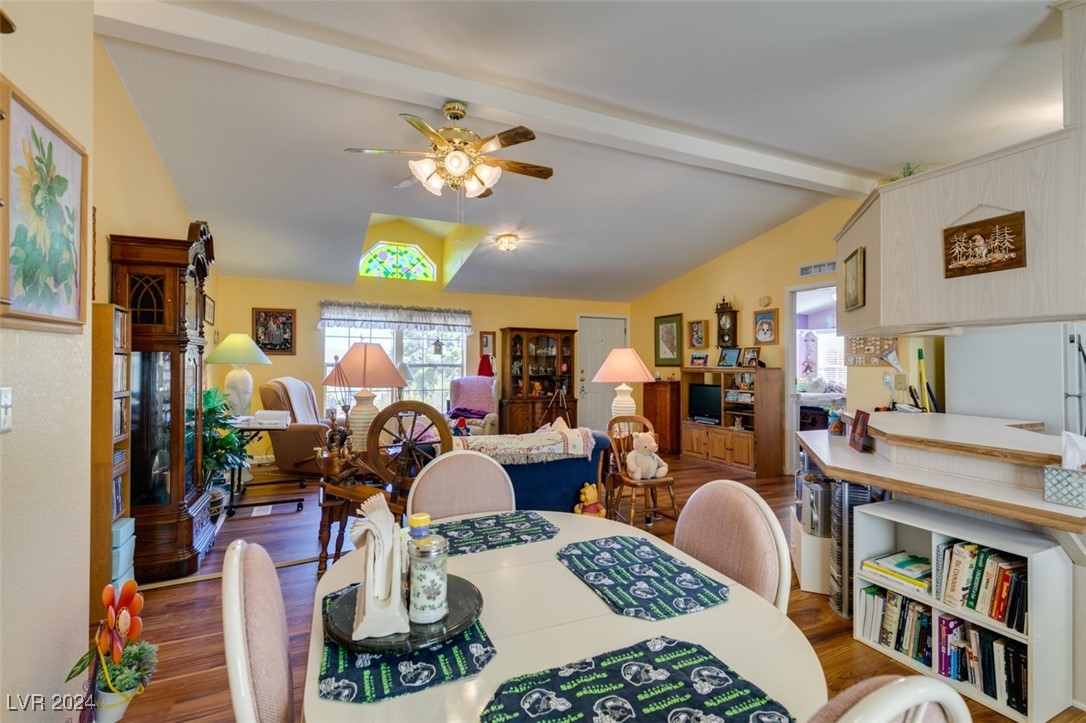 185 South Vegas Street