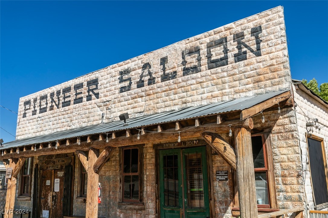 185 South Vegas Street