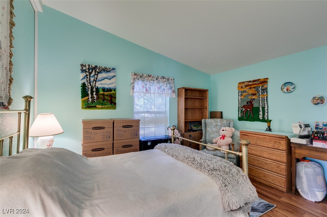 185 South Vegas Street