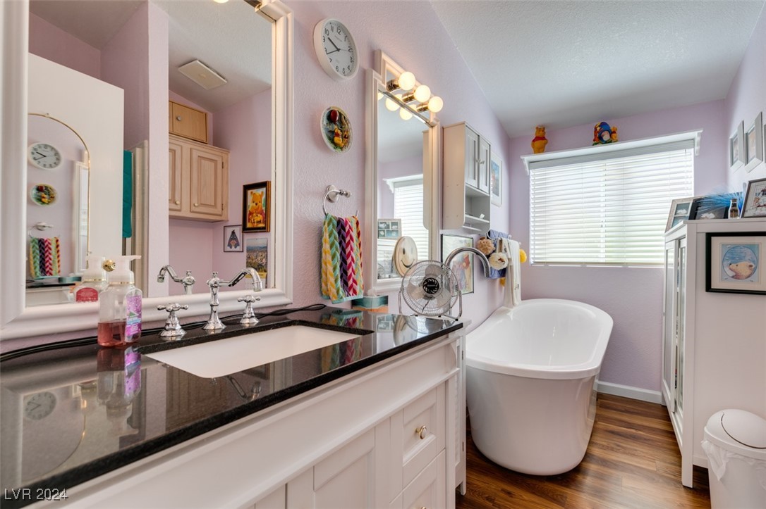 185 South Vegas Street