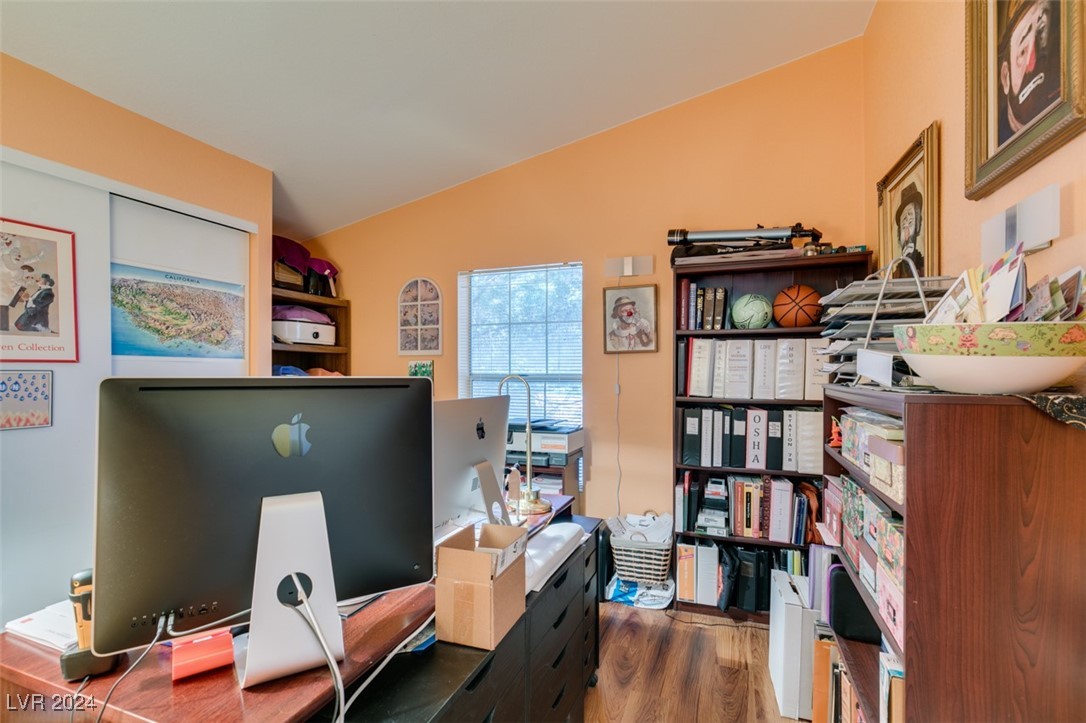 185 South Vegas Street