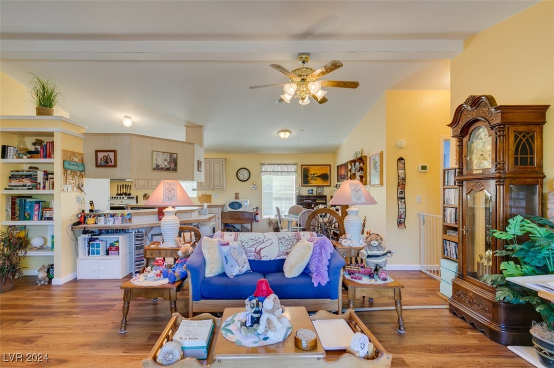 185 South Vegas Street