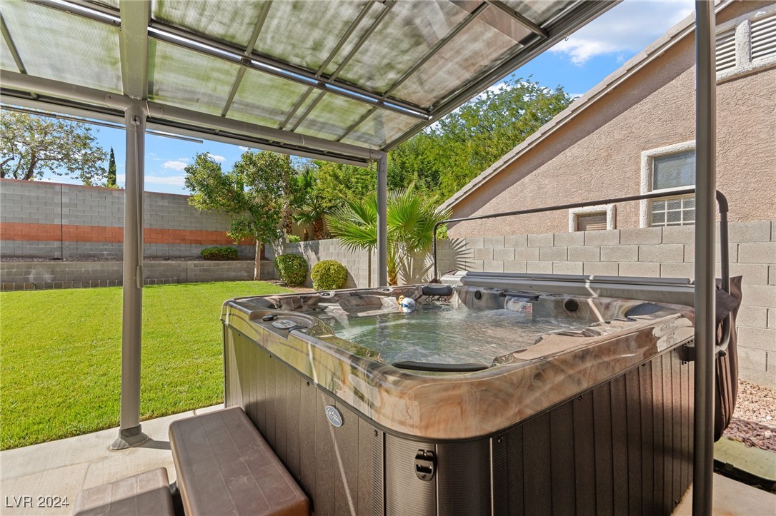 1221 Woodmore Street